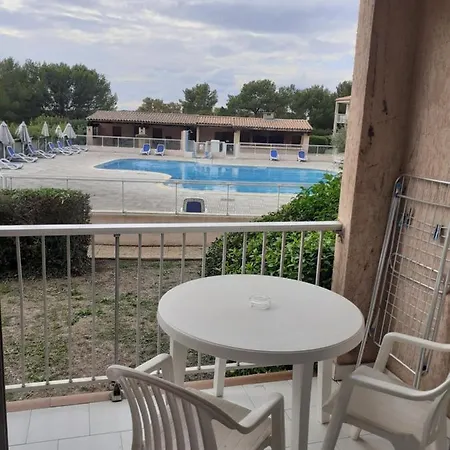 Studio Calme Et Paisible Avec Piscine Et Parking Prive Balaruc-les-Bains Exterior photo