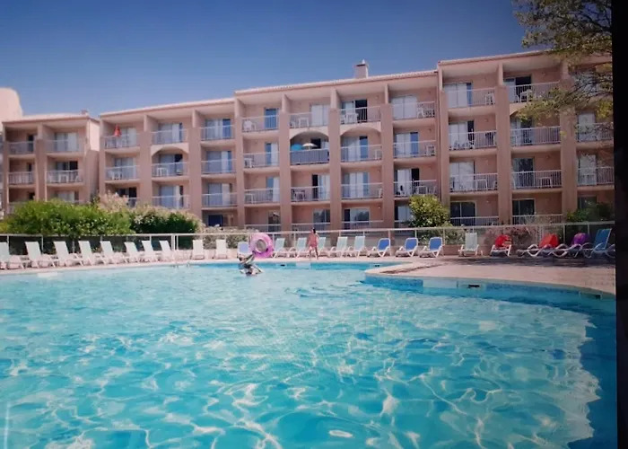 Studio Calme Et Paisible Avec Piscine Et Parking Prive